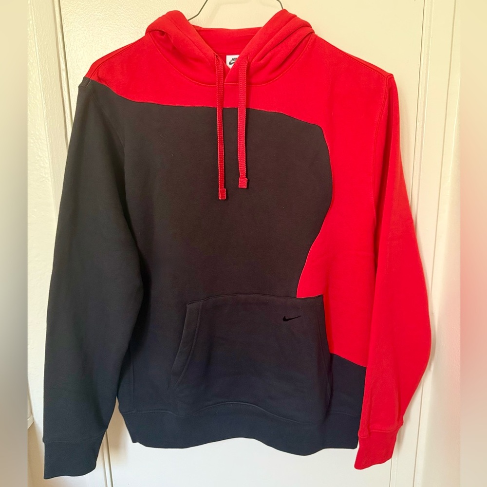 RARE! Nike Men's Stylish Red and Black Color-Block Hoodie. Like New!